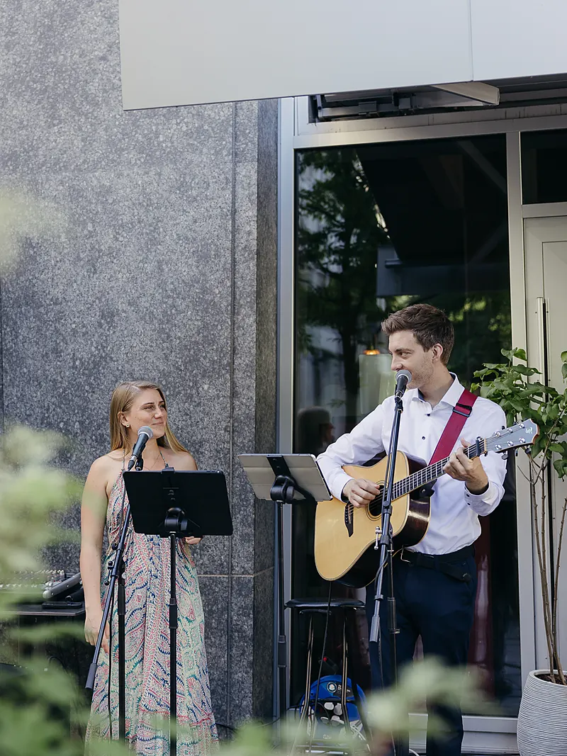 Musik für die freie Trauung mit dem Hochzeitsduo Jamira aus München